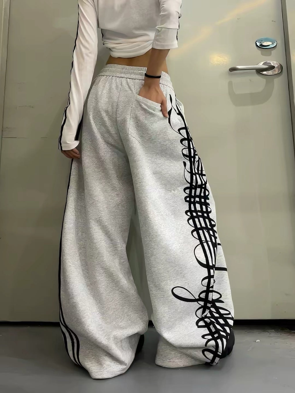 Calligraphy Type SweatPants