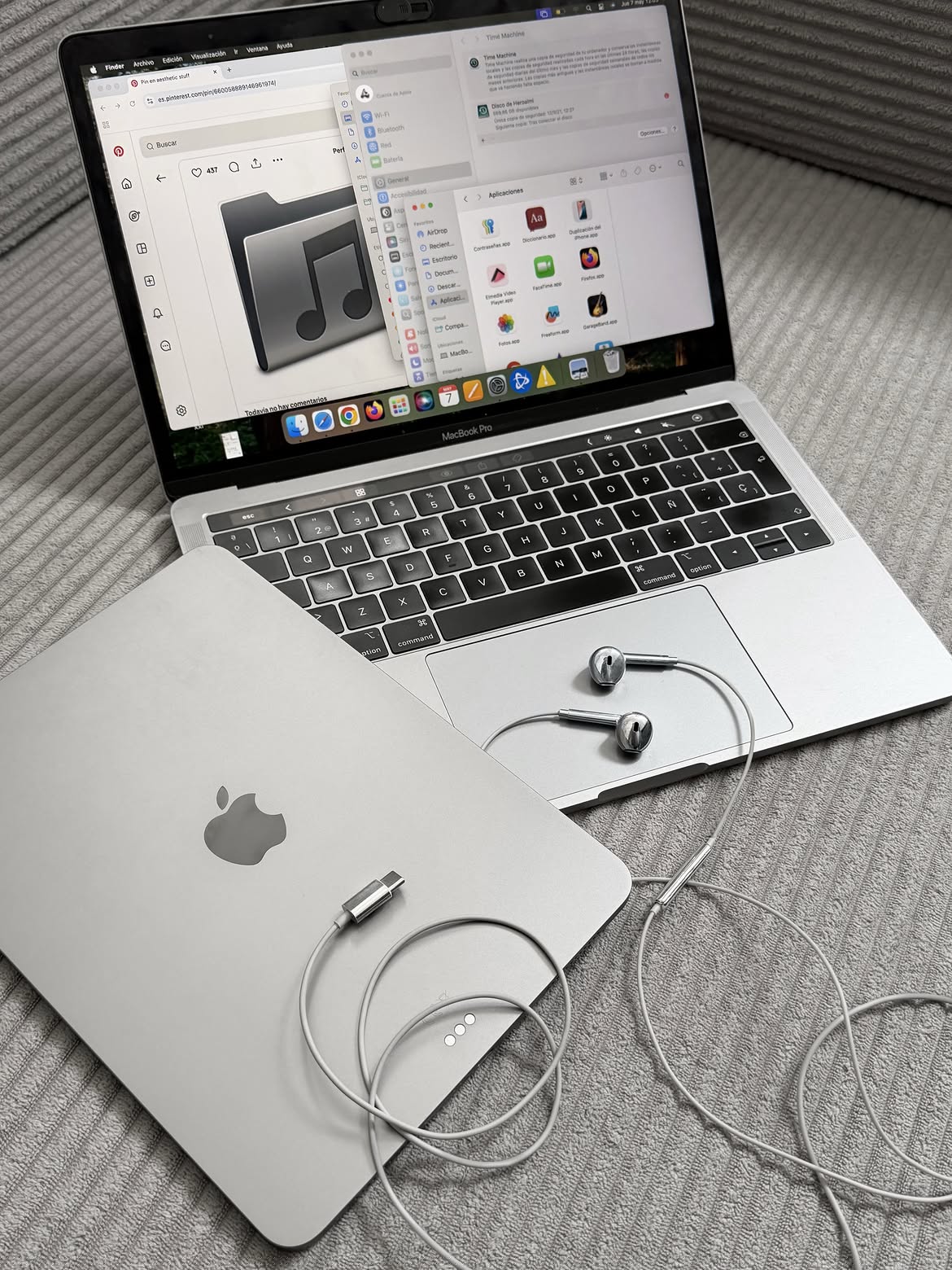 Chrome Y2K High-End Earbuds - With Dolby Atoms