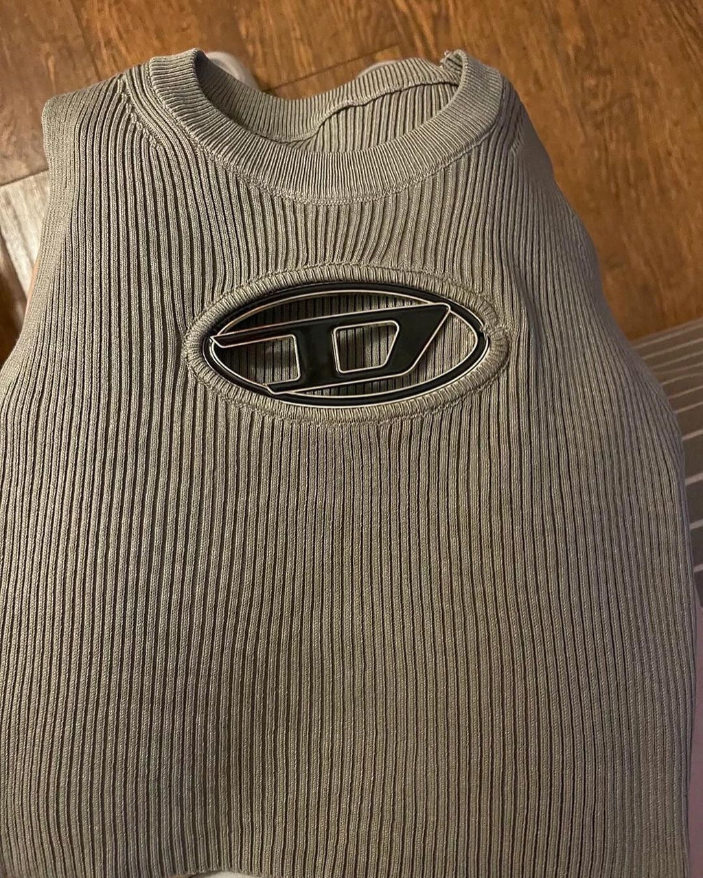 DIESEL TANK TOP