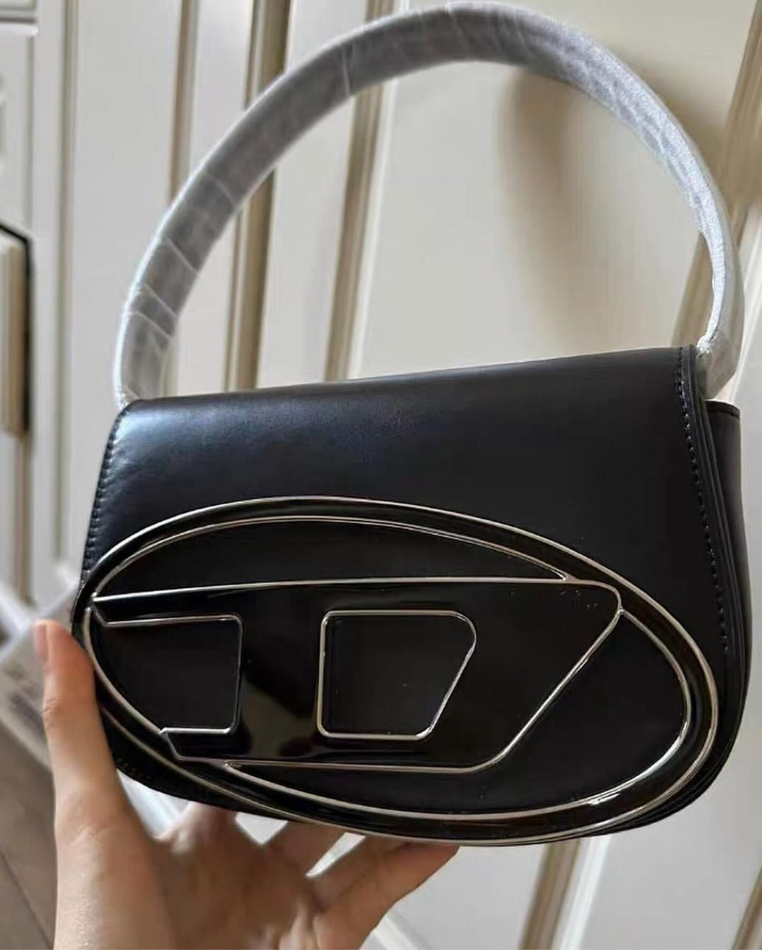 DIESEL Shoulder Bags