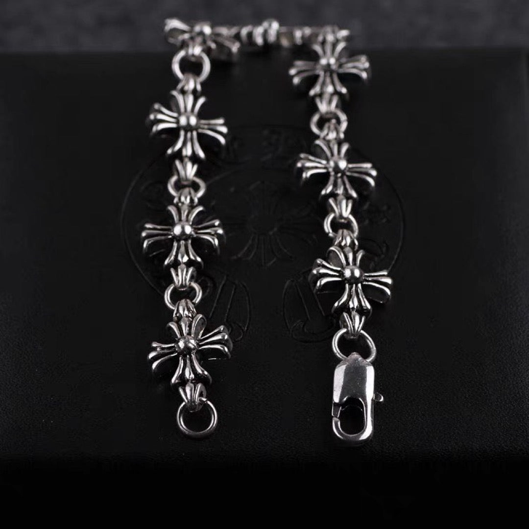 Chroṁe Hearts Floral Bracelet